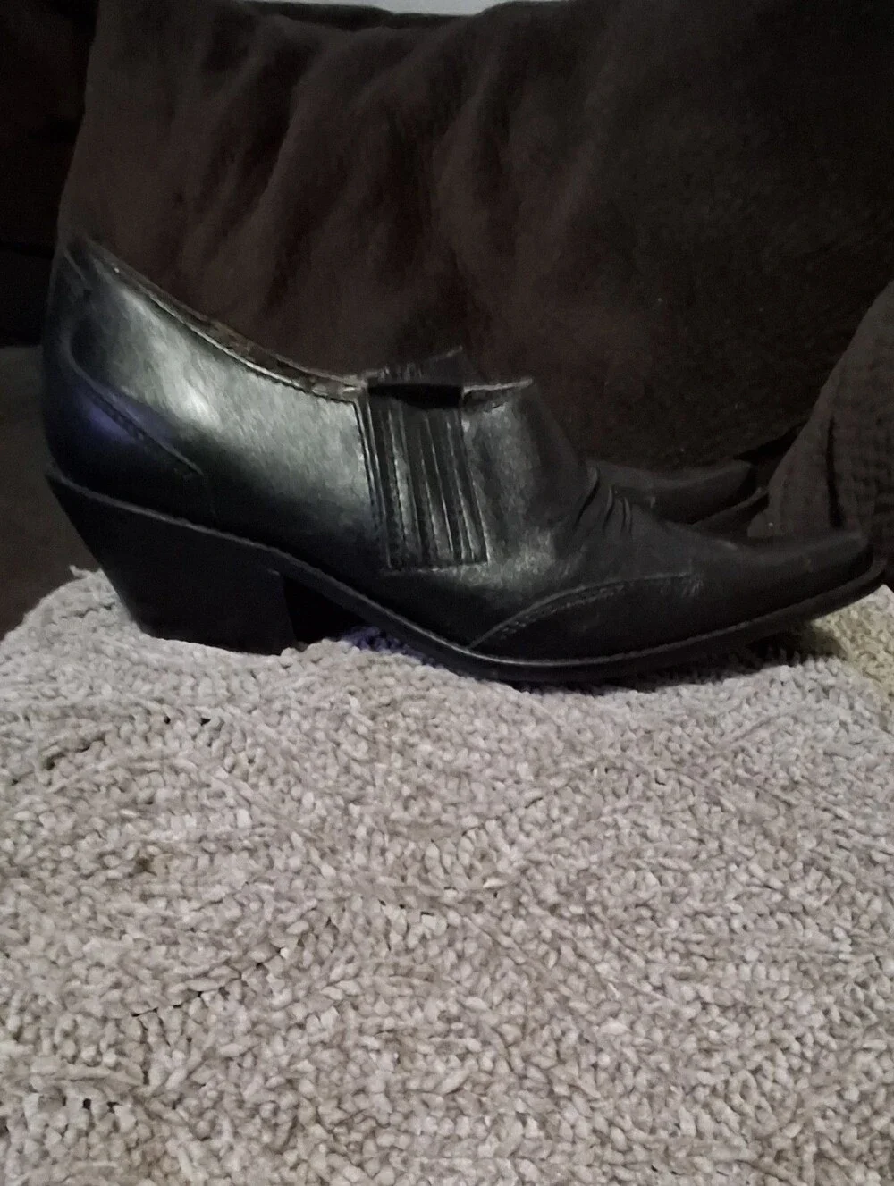 Matisse Women Western ankle boots pointed toes size 9 1/2 M  black leather.